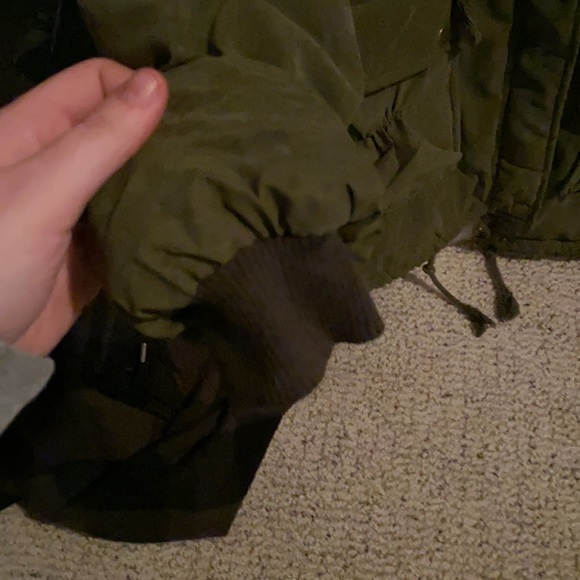 fuzzy inside jacket - Picture 3 of 5